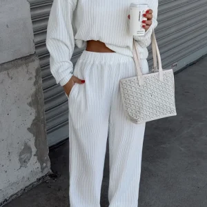 Ribbade eleganta mjukisbyxor med silvertråd